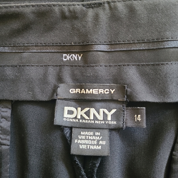Like New! Classy DKNY Black Trousers - Picture 3 of 10